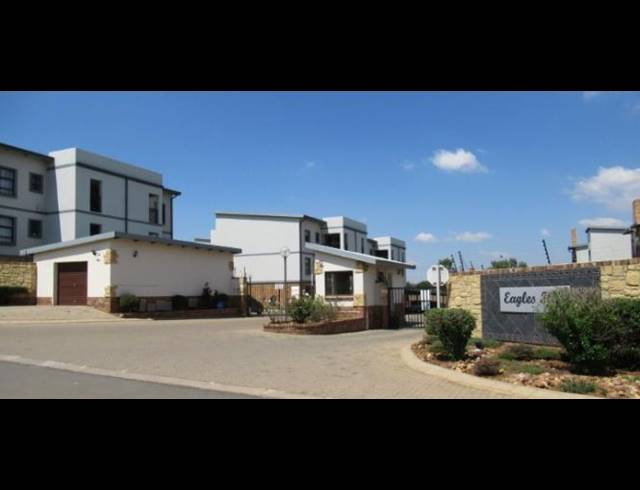 2 BEDROOM APARTMENT FOR SALE IN CRYSTAL PARK EXT 01